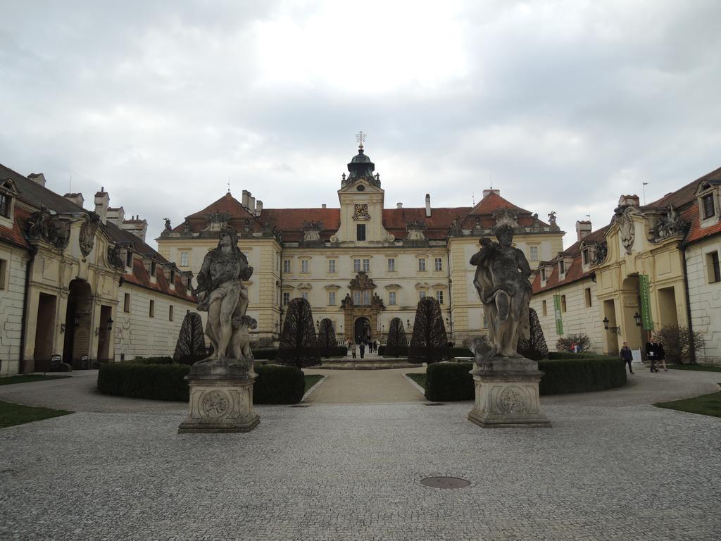 Apartmany Hlohovec Buitenkant foto
