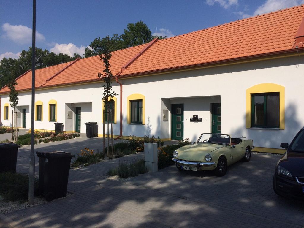 Apartmany Hlohovec Buitenkant foto